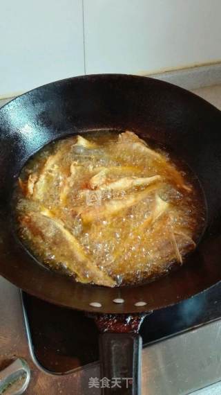 油酥小黄鱼的做法步骤：3