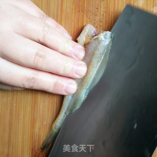 小黄鱼鱼排的做法步骤：3