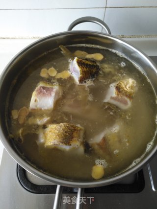 鲻鱼豆腐汤的做法步骤：4