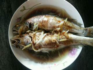 清蒸米鱼的做法步骤：6