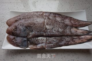【天津】家烧鳎目鱼的做法步骤：1