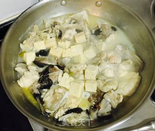 安康鱼炖冻豆腐的做法步骤：9