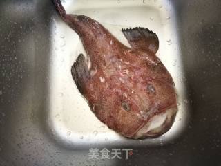 【烟台】安康鱼汤的做法步骤：1