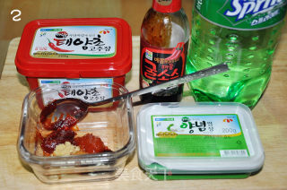 韩式辣白菜鲭鱼汤的做法步骤：2