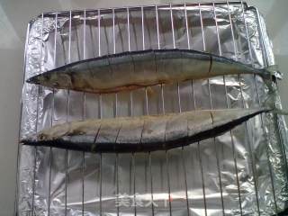 烤秋刀鱼的做法步骤：5