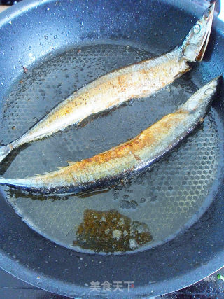 香煎秋刀鱼的做法步骤：6