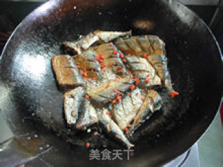 干煎秋刀—最简易的煎鱼的做法步骤：9