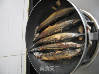 香柠秋刀鱼---挑逗你胃蕾的秋刀鱼做法的做法步骤：10