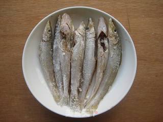 椒盐沙尖鱼的做法步骤：4