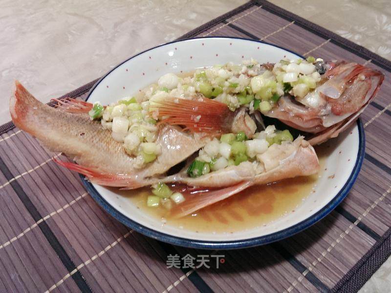 蒜蓉葱香石斑鱼的做法
