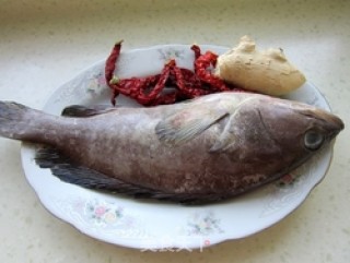 茄汁石斑鱼的做法步骤：1
