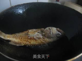 煎石斑鱼的做法步骤：3