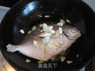 红烧平鱼的做法步骤：5