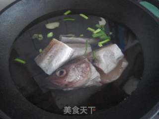 明太鱼豆芽汤的做法步骤：3