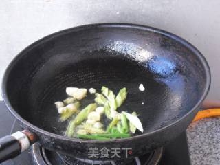 辣烧明太鱼的做法步骤：2