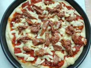 #花样美食#金枪鱼火腿披萨的做法步骤：17
