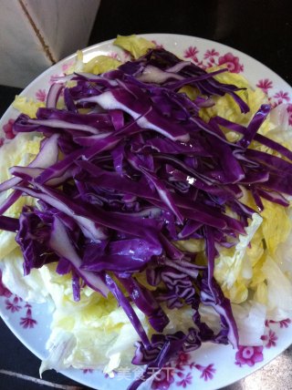 金枪鱼土豆泥生菜沙拉-自己在家也能做出大牌沙拉的味道-的做法步骤：4