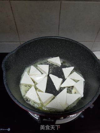 豆腐鱼炖豆腐的做法步骤：4