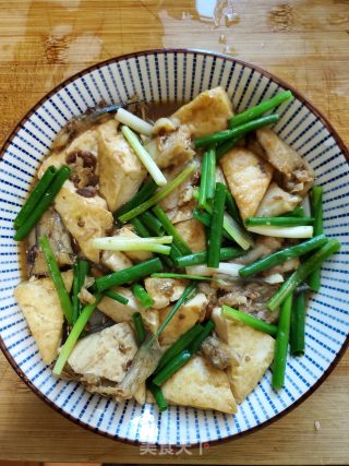 豆腐鱼炖豆腐的做法步骤：10