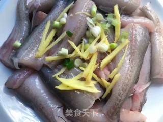 紫苏蒸龙头鱼的做法步骤：4