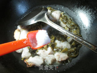 酸菜煮虾潺的做法步骤：6