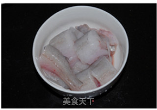 豆腐鱼煮粉丝汤的做法步骤：2