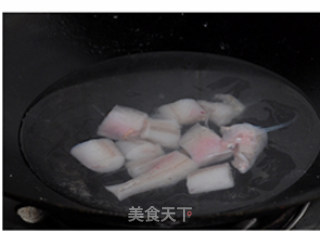 豆腐鱼煮粉丝汤的做法步骤：4