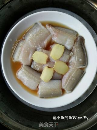 东海小白龙豆腐鱼 的做法步骤：2