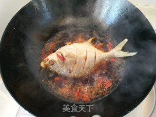 辣烧金鲳鱼的做法步骤：6