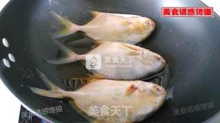 红烧金鲳鱼的做法步骤：4