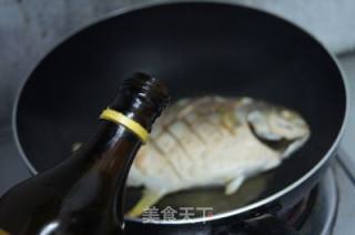蒜苔烧金鲳鱼的做法步骤：4