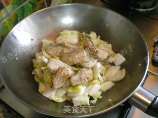 白菜炖海鱼的做法步骤：5