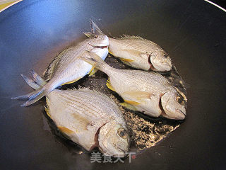 南瓜海鱼汤的做法步骤：1
