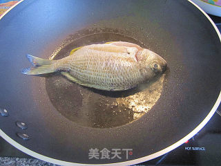 紫苏蒜头豆豉鱼的做法步骤：3