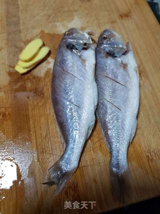 香煎海鱼的做法步骤：1