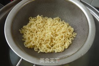 【广东】泡面蟹肉蛋羹的做法步骤：3