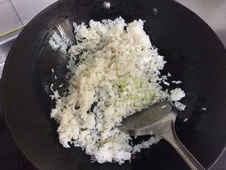 【螃蟹炒饭】螃蟹与米饭的美妙结合！的做法步骤：5