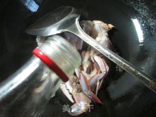 毛豆炒螃蟹的做法步骤：5
