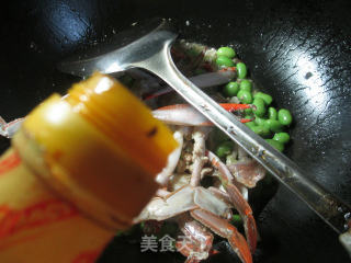 毛豆炒螃蟹的做法步骤：9