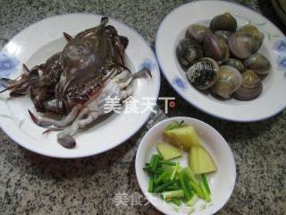 圆蛤煮螃蟹 的做法步骤：1