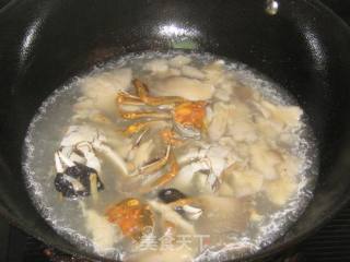 螃蟹煮年糕的做法步骤：6