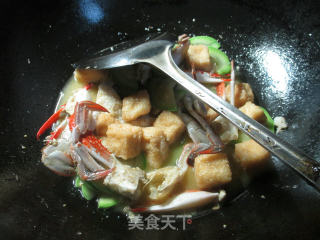 小油豆腐西葫芦煮螃蟹的做法步骤：8