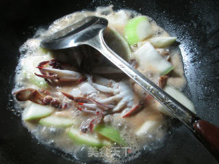 螃蟹煮蒲瓜的做法步骤：6