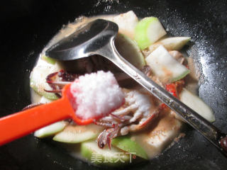 螃蟹煮蒲瓜的做法步骤：7