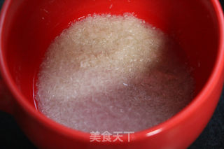 砂锅海鲜粥的做法步骤：1