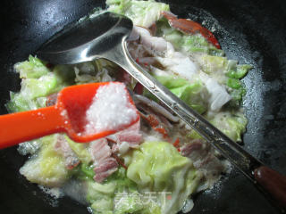 咸肉圆白菜煮螃蟹 的做法步骤：9