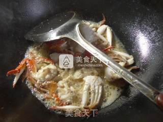泡菜炒螃蟹的做法步骤：6