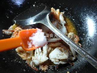 泡菜炒螃蟹的做法步骤：8