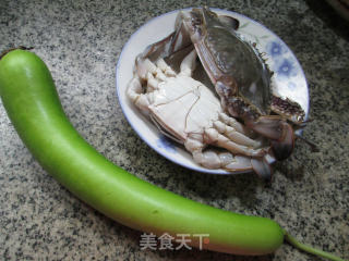 长瓜煮螃蟹的做法步骤：1