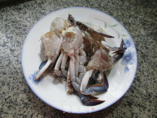 长瓜煮螃蟹的做法步骤：2
